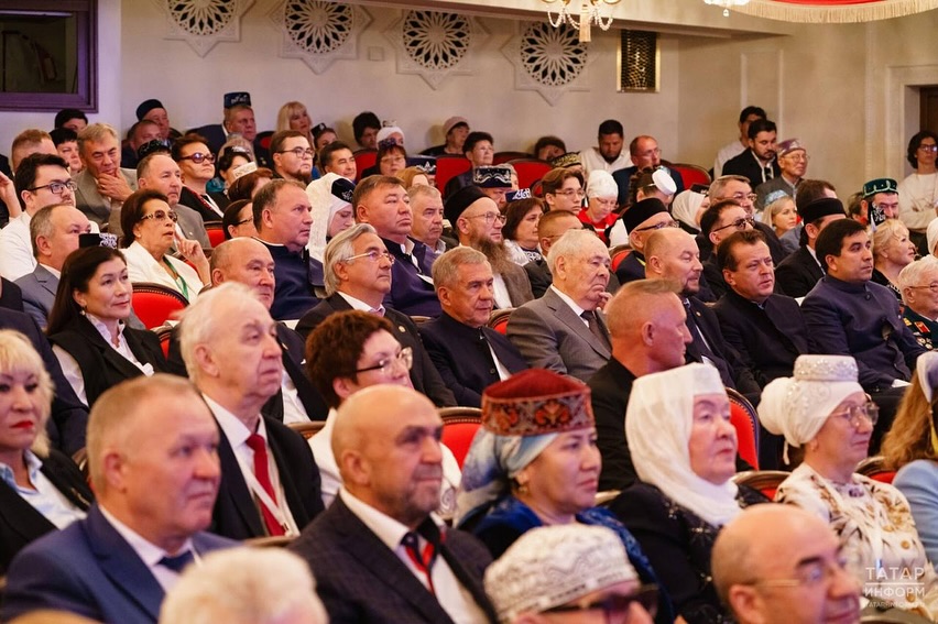 Анаға құрмет» музейінің меңгерушісі Гүлнар Әбіш Татарстан астанасы – Қазан қаласында өткен...